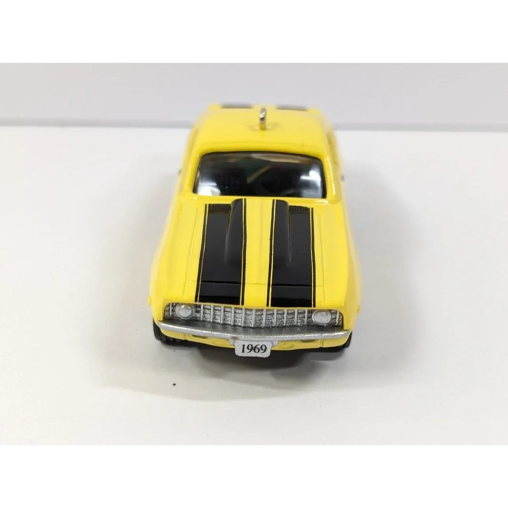 Hallmark 1969 Chevrolet Camaro‎ #5 Classic Cars Series Ornament